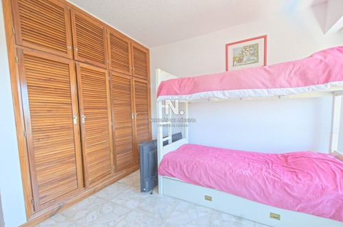 Apartamento En Venta Playa Mansa-ref:4371