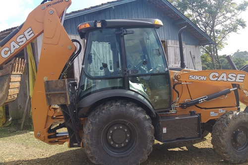 Retroescavadeira Case 580 N 4x4 Ano 2020