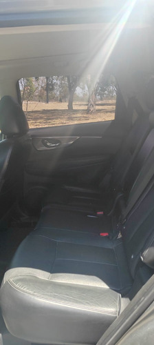 Nissan X-Trail 2.5 Exclusive 3 Row Mt