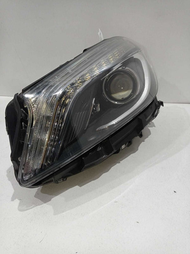 Farol Mercedes A45 Led Xenon Lado Esquerdo 2013 17 Detalhe (Usado)
