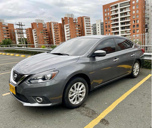 Nissan Sentra AT 1.8 Sense