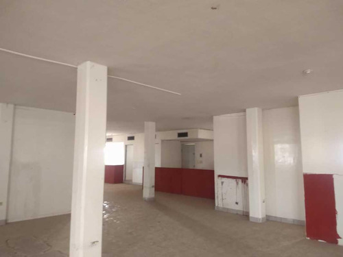 Edificio En Renta En Calzada Manuel Gómez Morin En Torreón, Coahuila