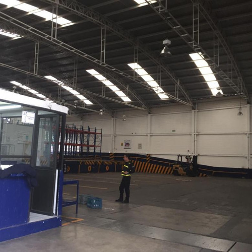 Venta De Bodega En Canal Nacional, Iztapalapa