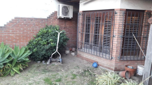 Imagen 4 de 14 de Casa En Venta Cond En Lanus Oeste