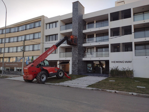 Alquiler De GrĂșas Alquiler Manitou Elevadores.