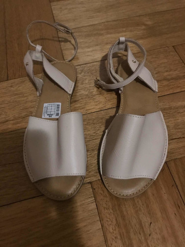 Sandália Pampili Bege Tamanho 33