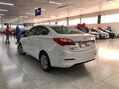 Imagem 2 de 12 de Hyundai Hb20 1.0 Comfort Plus 12v Flex 4p Manual 2017/2018
