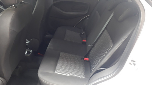 Imagen 2 de 10 de Ford Ka 2018 1.5 Se 5 P