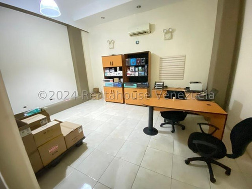 Local En Alquiler Quinta Crespo Mls 25-2401
