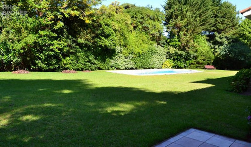 Hermosa Casa En Venta Y Alquiler En El Corazón De San Rafael - Punta Del Este- Ref: 2046