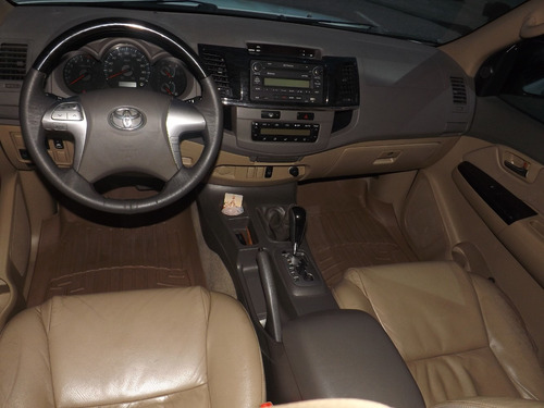 Toyota Fortuner .