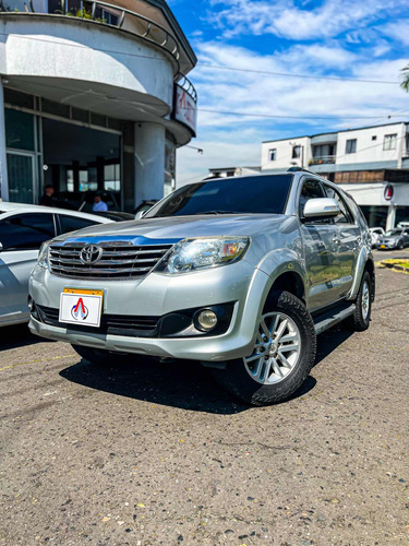 Toyota Fortuner 2.7l 4x2