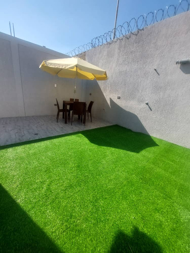 (gb989) En Venta Town House En Res Pescadores Iii, Tucacas