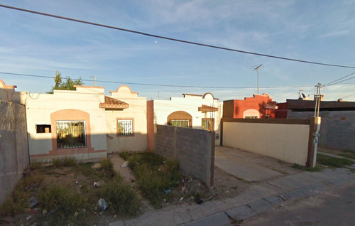 Sg- Casa De Recuperacion Bancaria En Rio Grajala, Fraccionamiento Orabel, Nuevo Laredo, Tamaulipas