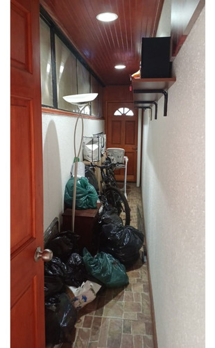 En Venta Casa 2 Pisos 3d / 2 Baños Galilea Los Ángeles $105
