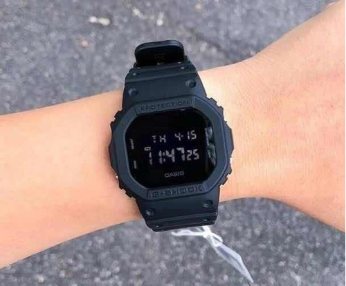 Imagen 4 de 7 de Reloj Casio G-shock Youth Dw-5600bb-1