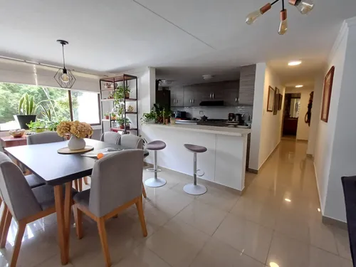 Apartamento En Venta En El Poblado. Cod V12295