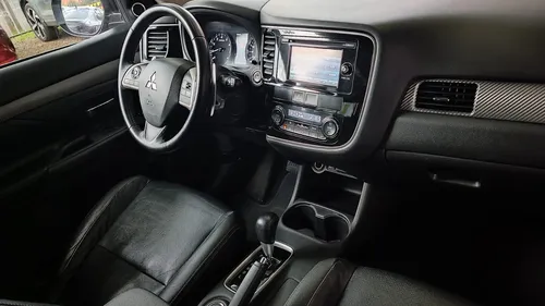 Mitsubishi Outlander (3) 3.0l Tp 3000cc 7ab Ct Tc
