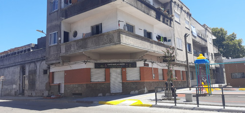 Local Esquina A Mts Del Paster Y De 8 De Octubre, Serrato Y Asilo