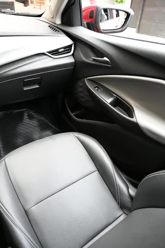 Chevrolet Onix 1.0T Premier Sedan At