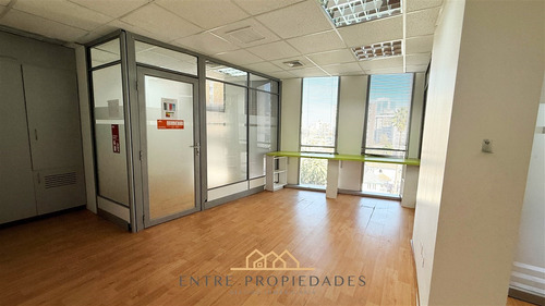 Oficina En Arriendo En Providencia, Metro Pedro De Valdivia