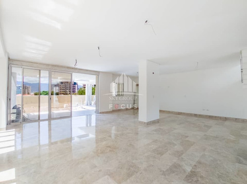 Imagen 6 de 13 de Town House Urb Guataparo Res Cumbres De Guataparo Foth317
