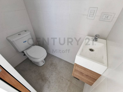 Imagen 7 de 17 de Departamento En Venta De 2 Dormitorios En La Plata.