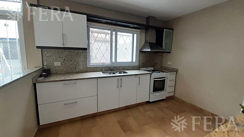 Imagen 6 de 16 de Venta Casa 3 Ambientes Con Jardín, Cochera, Quincho Y Piscina En Quilmes (30663)