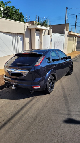 Imagem 4 de 10 de Ford Focus