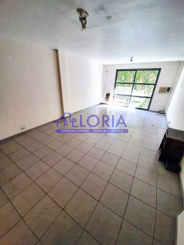 Imagen 7 de 19 de Oficina En Venta - Apto Vivienda - Oportunidad.-