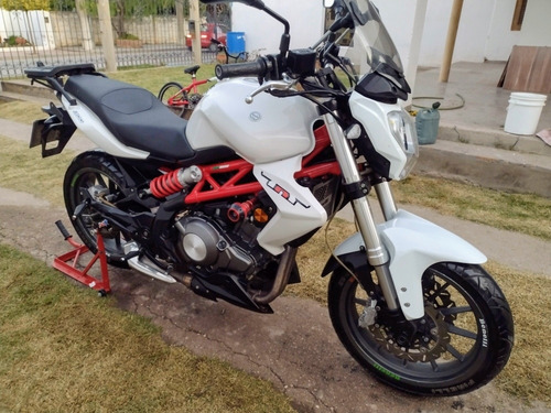 Benelli Tnt 300