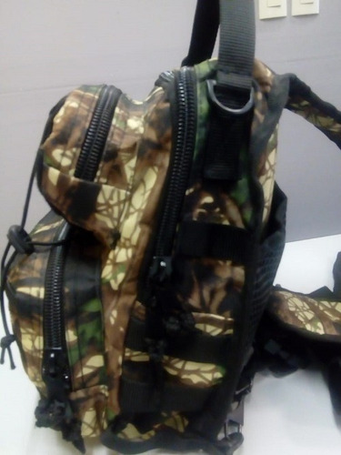 Imagen 3 de 3 de Mochila Mediana Tipo Bullpack Camu ¡envio Gratis!