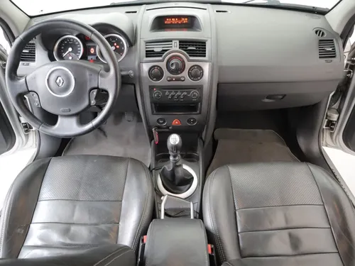 Renault Megane Odeon 2.0 Mt Aa 2ab