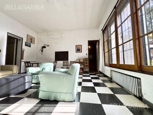 Casa Venta Vicente Lopez 7 Ambientes Jardin Pileta
