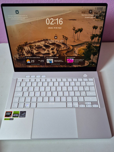 Asus Rog Zephyrus G14 Amd 9 16gb 2 Tb Rtx 4050 Blanco (Usado)