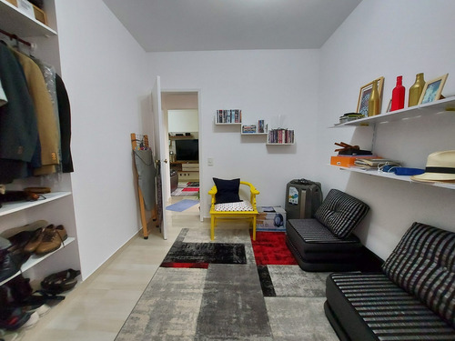 Imagem 9 de 16 de Apartamento De 2 Dormitórios Reformado À Venda Na Praia Da Enseada Em Guarujá-sp - Ap05718 - 69230524