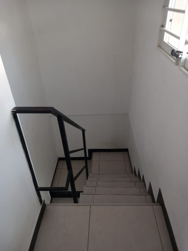 Imagen 6 de 21 de Casa Ph En Alquiler En Villa Luzuriaga