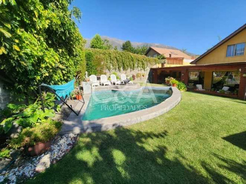 Casa Con Gran Patio, Excelente Ubicacion 5dor (71237)