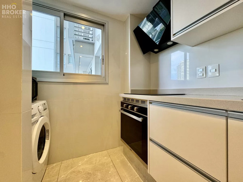 Departamento En Venta. Punta Del Este. Playa Mansa.