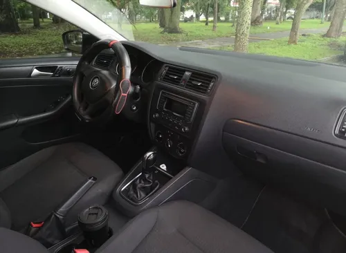 Volkswagen Jetta 2.0 Tiptronic At