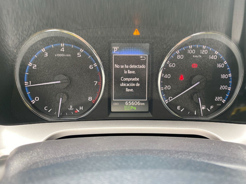 Imagen 15 de 25 de Toyota Rav 4 2017 Street 4x2