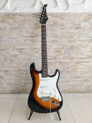 Guitarra Eléctrica Silvertone Stratocaster Sunburst Poco Uso