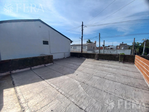 Venta Ph 2 Ambientes Con Patio En Sarandí