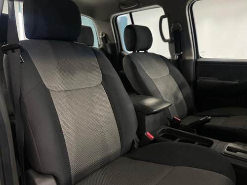 Nissan Frontier Svatk4xa