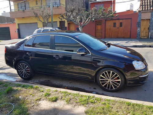 Volkswagen Vento 1.9 I Advance 2010