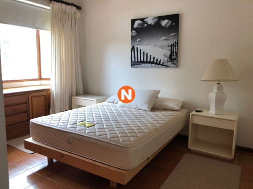 Casa En Venta Y Alquiler, Lugano, Punta Del Este, 4 Dormitorios.- Ref: 206135