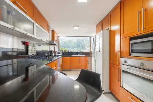 Apartamento En Venta En Chicó Alto. Cod V19004