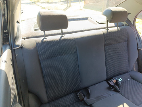 Volkswagen Voyage Voyage comfortline airbags ABS my14