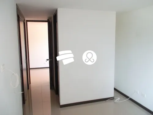 Vendo Apartaestudio, Sector Niquia, A Cinco Minutos Del Metro