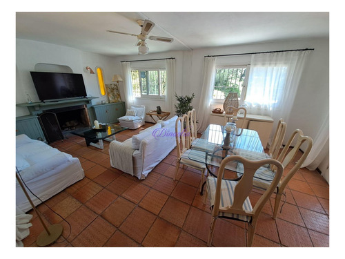 Imagen 3 de 29 de Alquiler Temporario Casa De 4 Dormitorios En Rincón Del Indio, Punta Del Este.